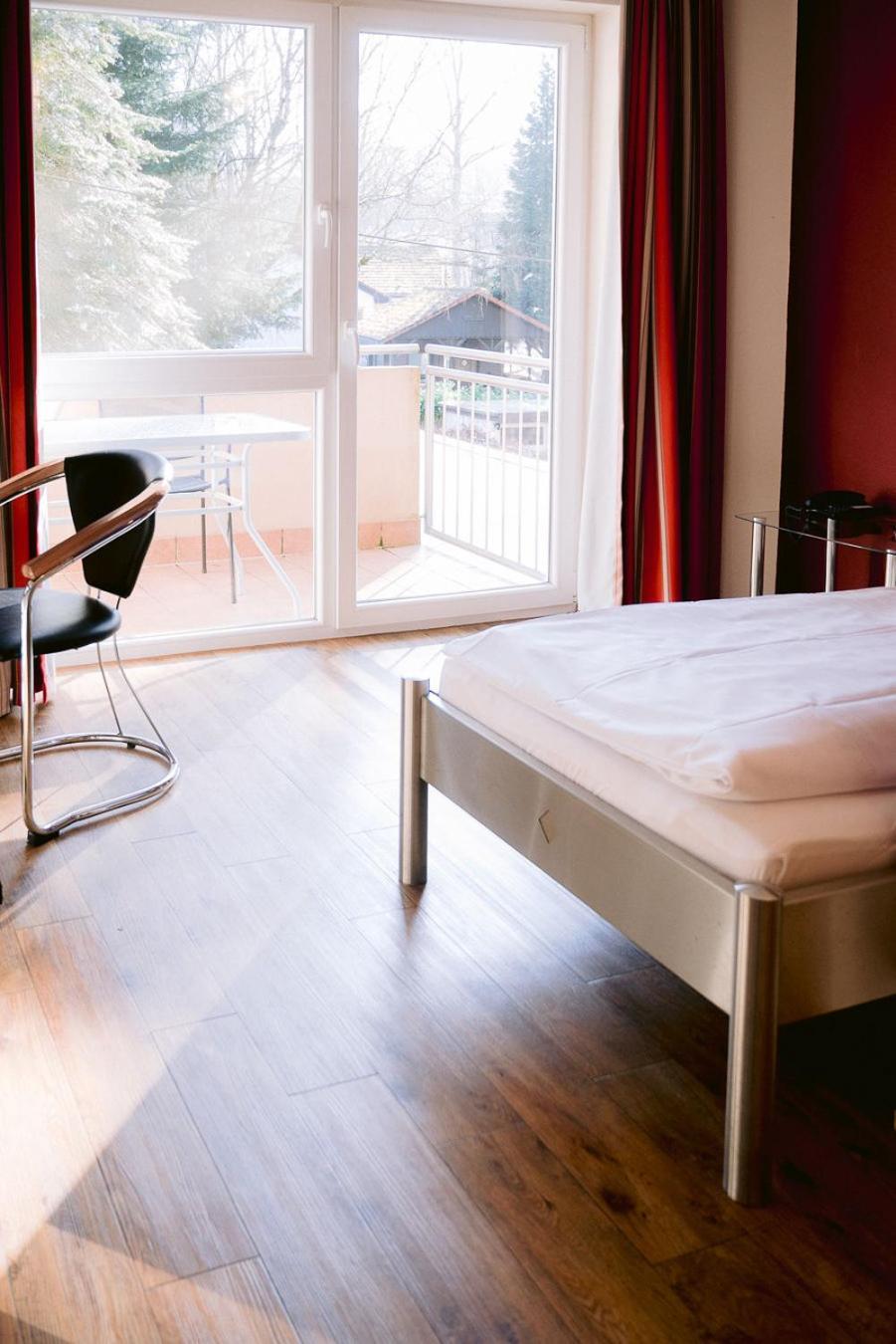 Hotel Landgasthof Zur Alten Scheune Zweibrücken Eksteriør billede